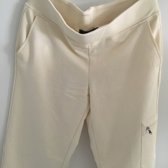 Lauren Ralph Lauren wide leg pull on pants with zippered pocket - Picture 2 of 8